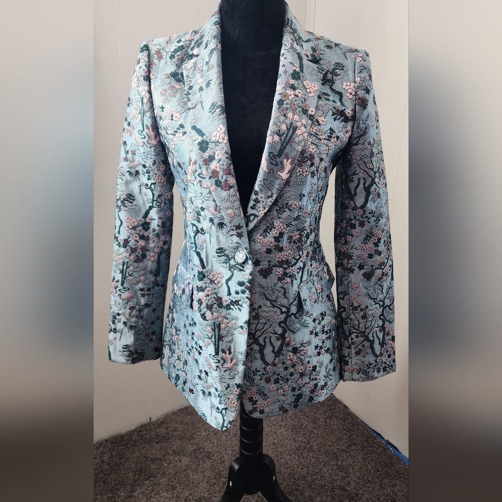 Alice + Olivia Macey Fitted Blazer in blue | Floral Patterned | excellent cond.